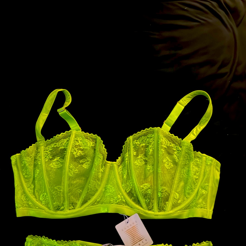 Fenty Savage  Bra